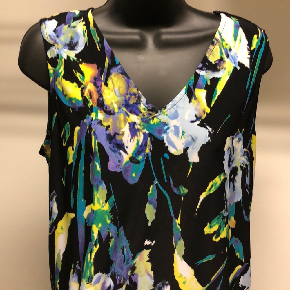 Multi colored top